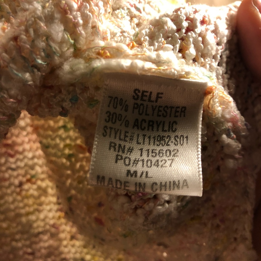 Lush Sweater - Picture 5 of 6